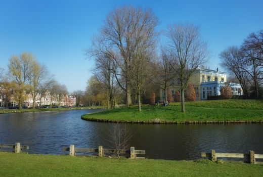 In Haarlem wonen: zo zit het echt met prijzen, wijken en de vergelijking met Leiden